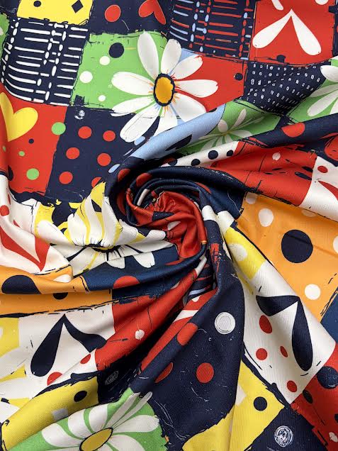 Multicolor Navy and Red Daisy Patchwork Print | Cotton | Made in Italy
