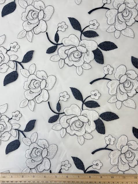 Embroidered organza | Navy, White Rose Flowers | made in italy
