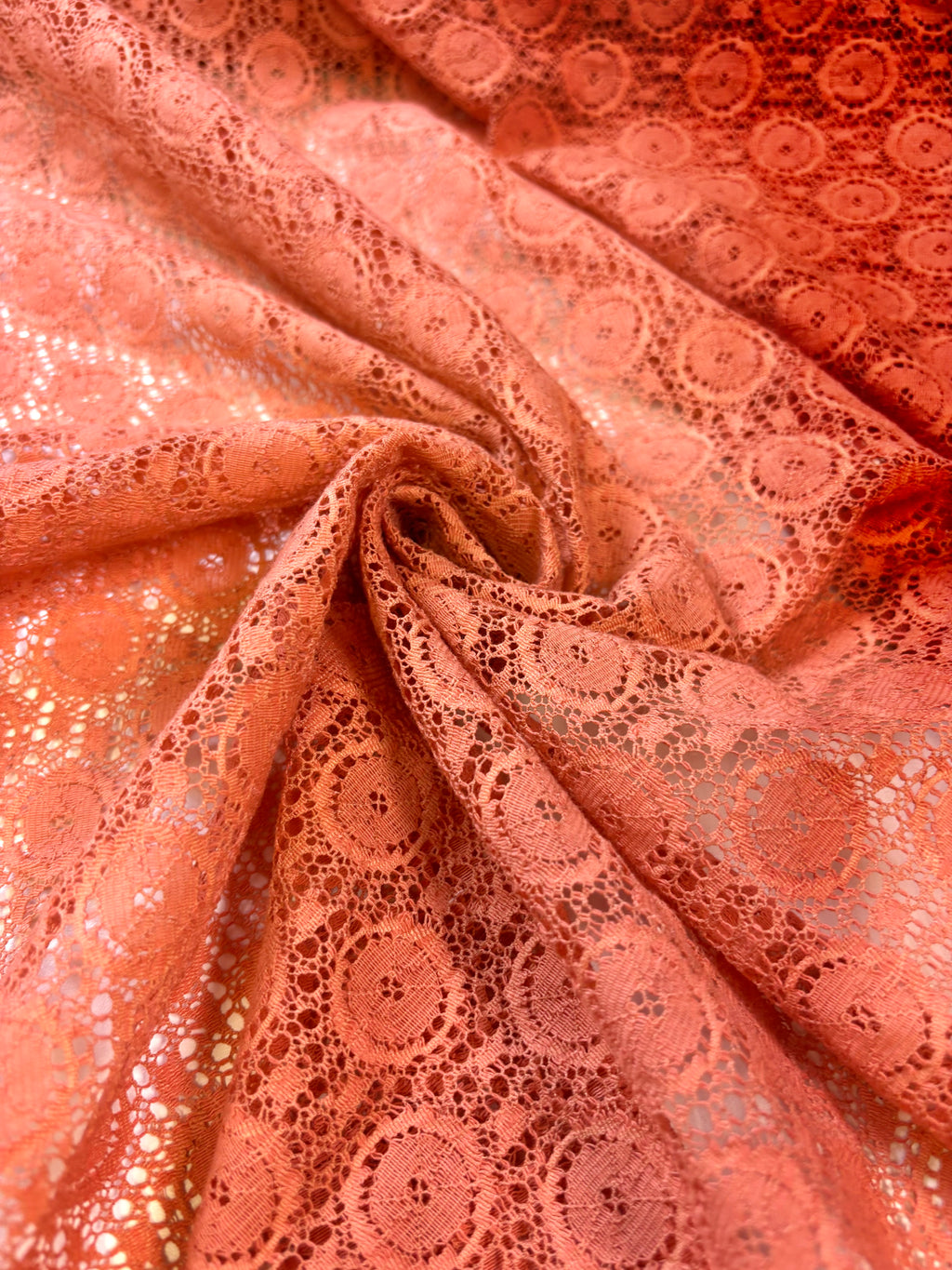 Coral Circle Polyblend | Lace