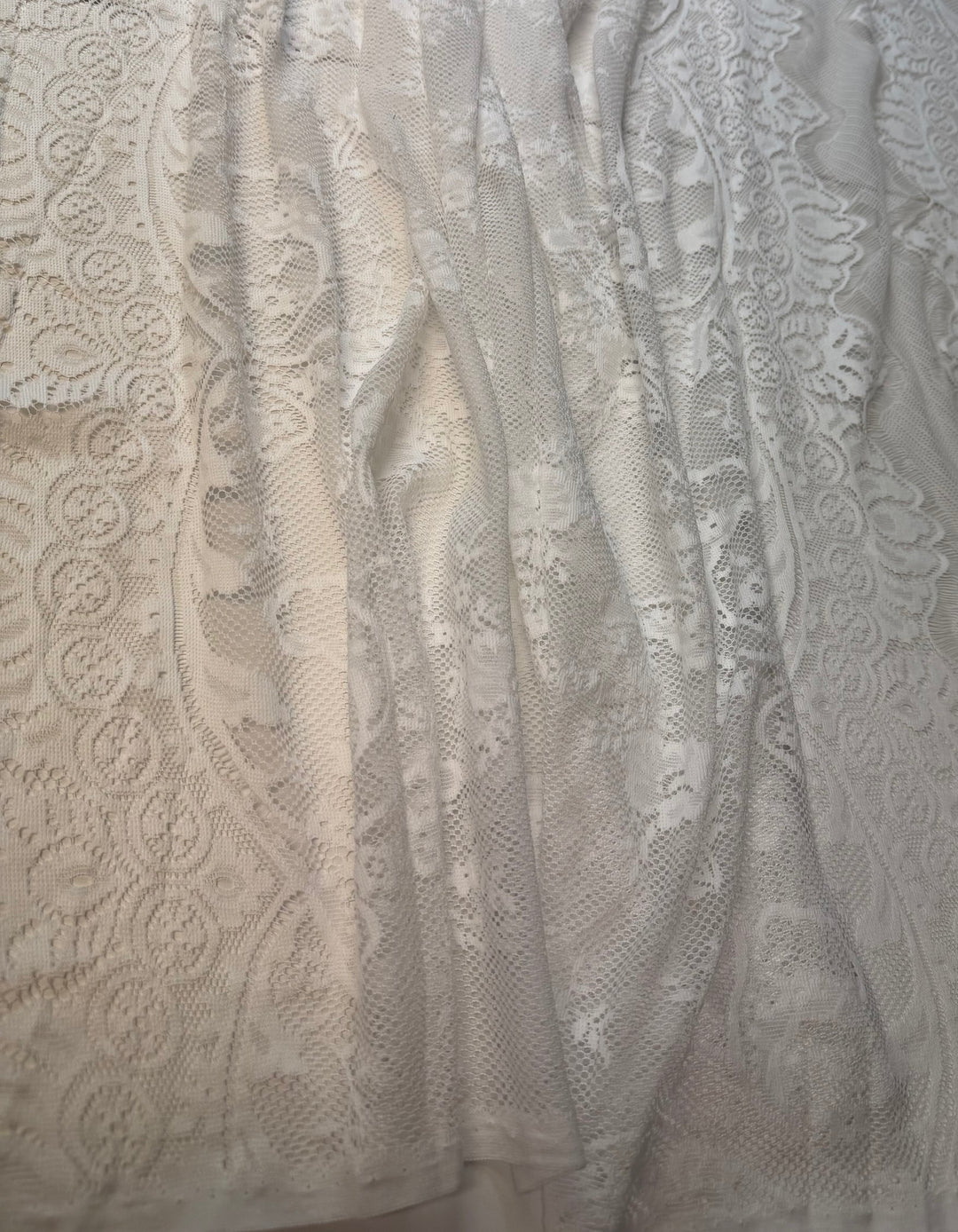 White | Scalloped Lace Panels