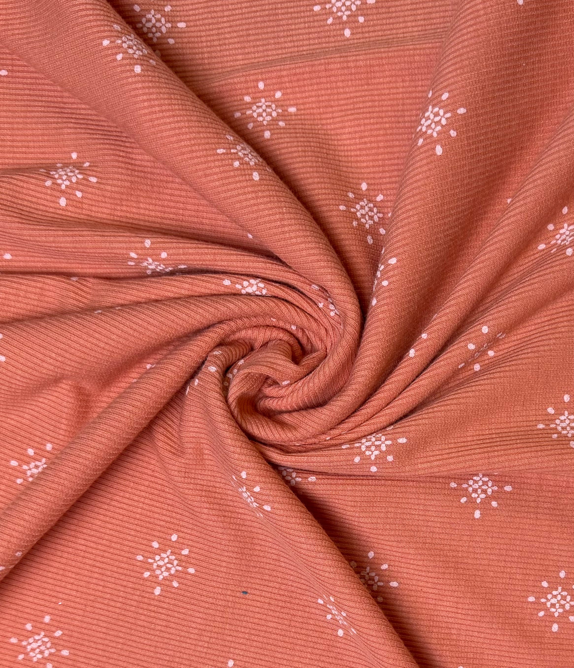 Coral Small Diamond | Rib Knit