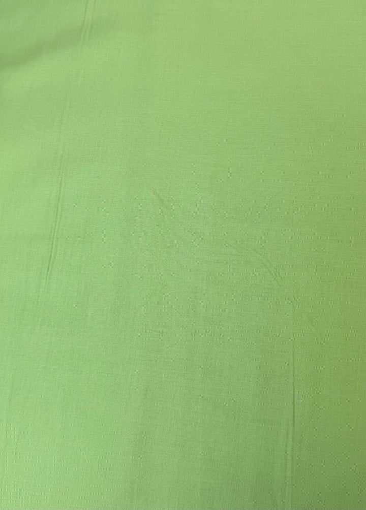 Greenery Solid | Quilter's Cotton