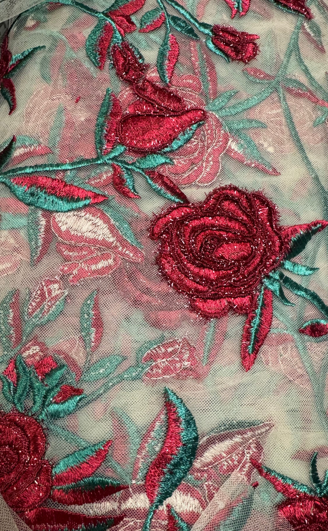 Roses on Mesh | Mesh