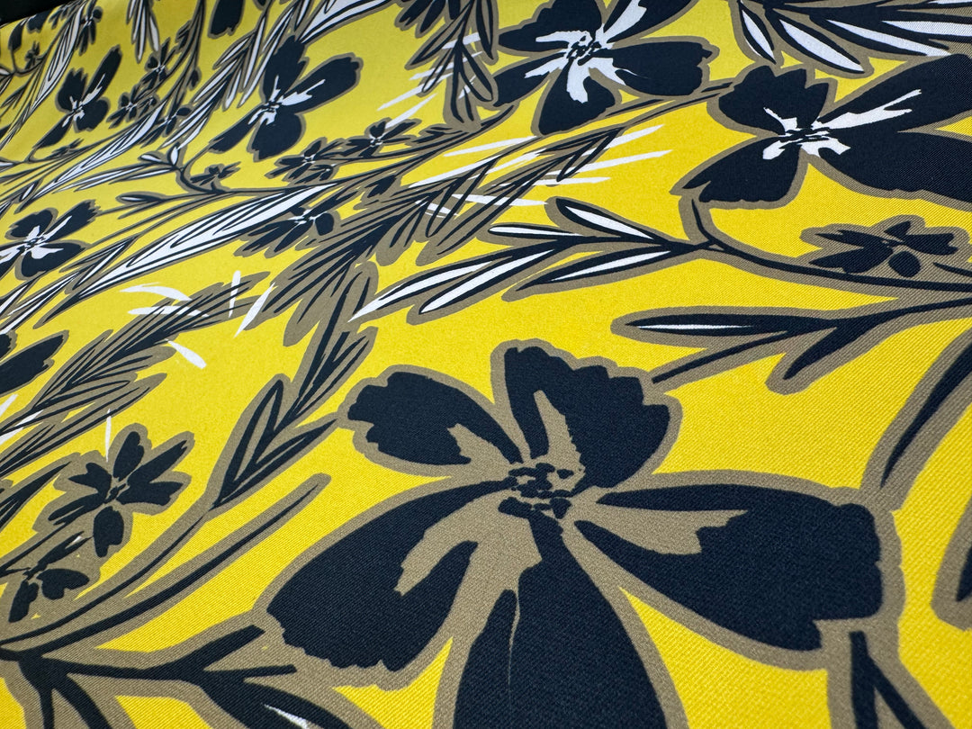 Yellow-beige floral | Carolina Herrara