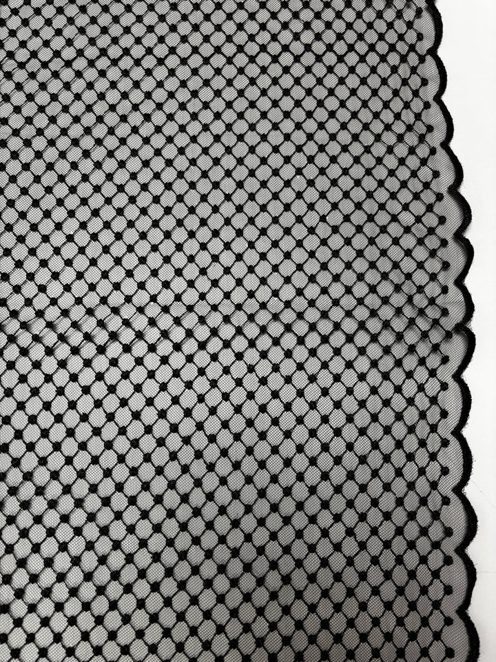 Dotted Line Border Black | Lace