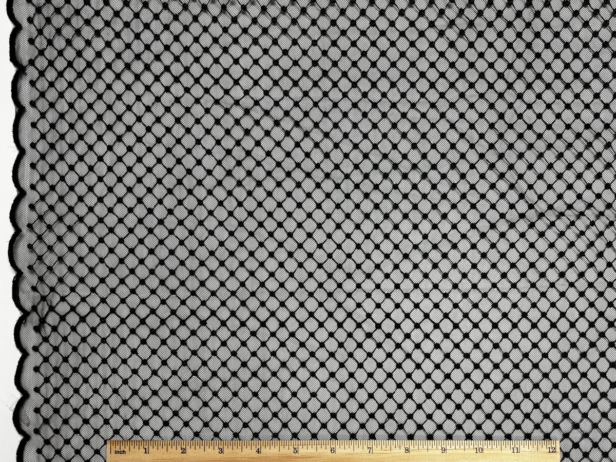 Dotted Line Border Black | Lace