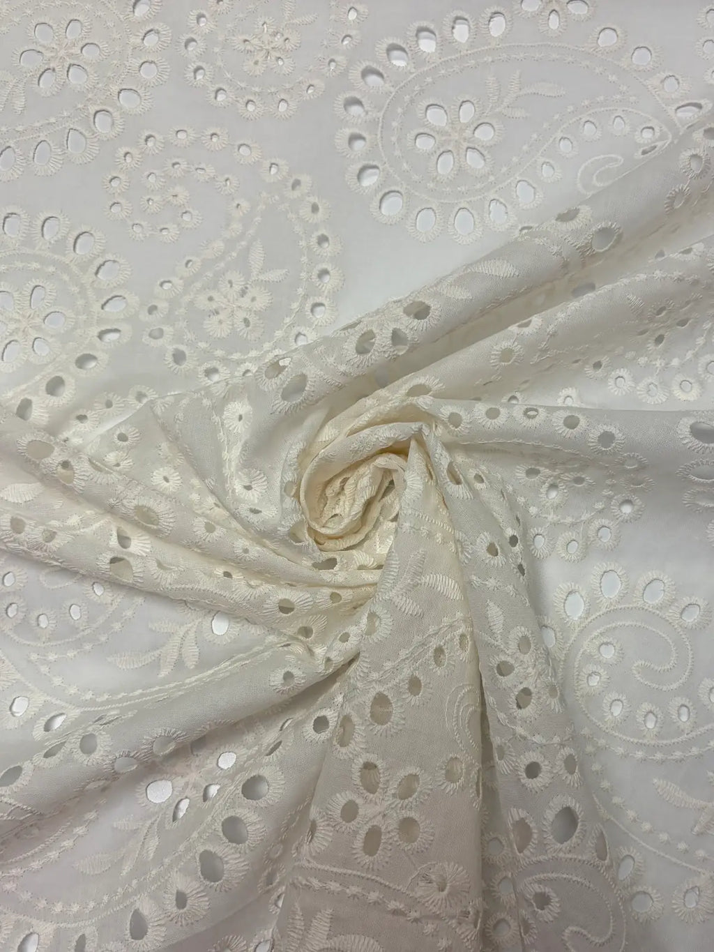 Off White Paisley Sangallo Eyelet Cotton | Lace | Made in Italy