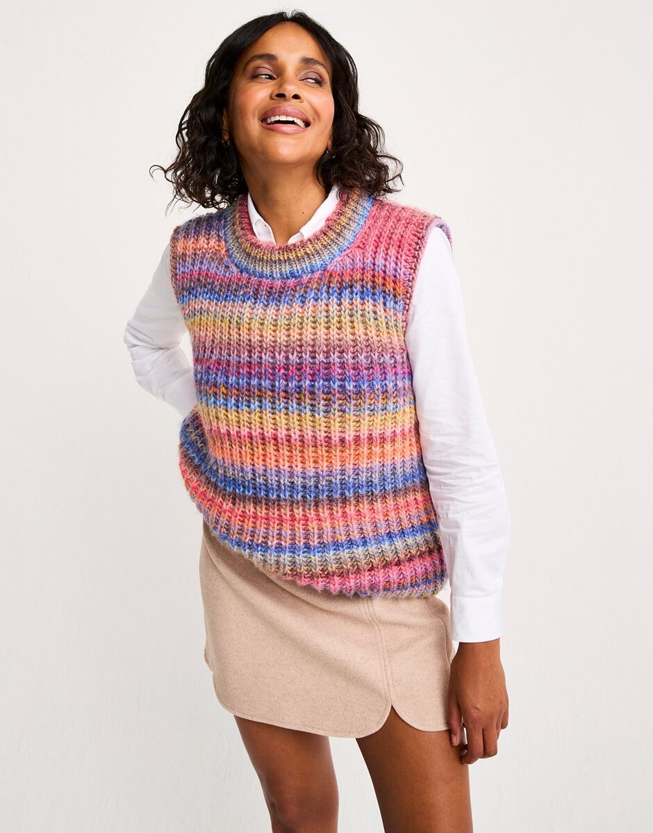 BENEATH THE SURFACE VEST KNITTING PATTERN IN JEWELSPUN WITH WOOL CHUNKY Self Striping Yarn