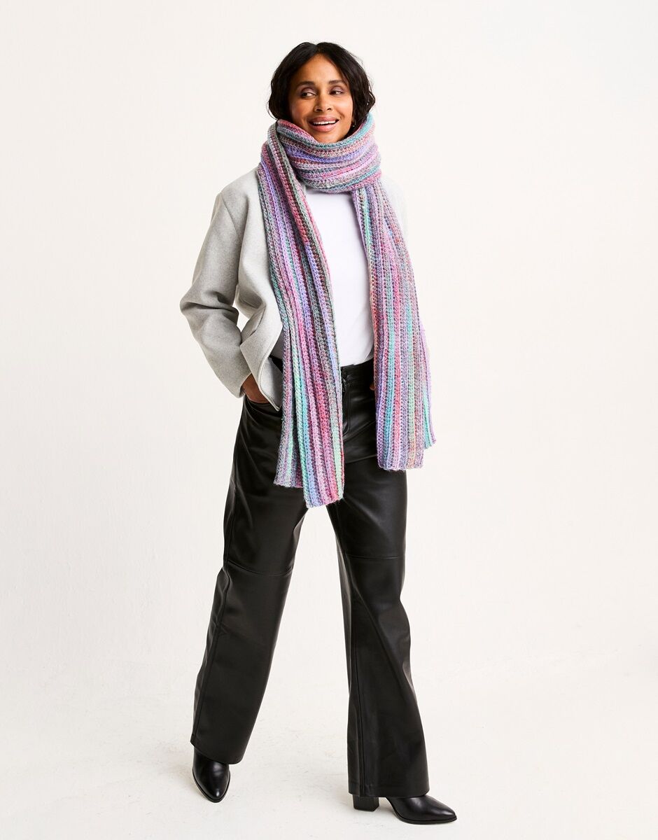 RICH SEAM CROCHET SCARF PATTERN IN JEWELSPUN WITH WOOL CHUNKY Self Striping Yarn