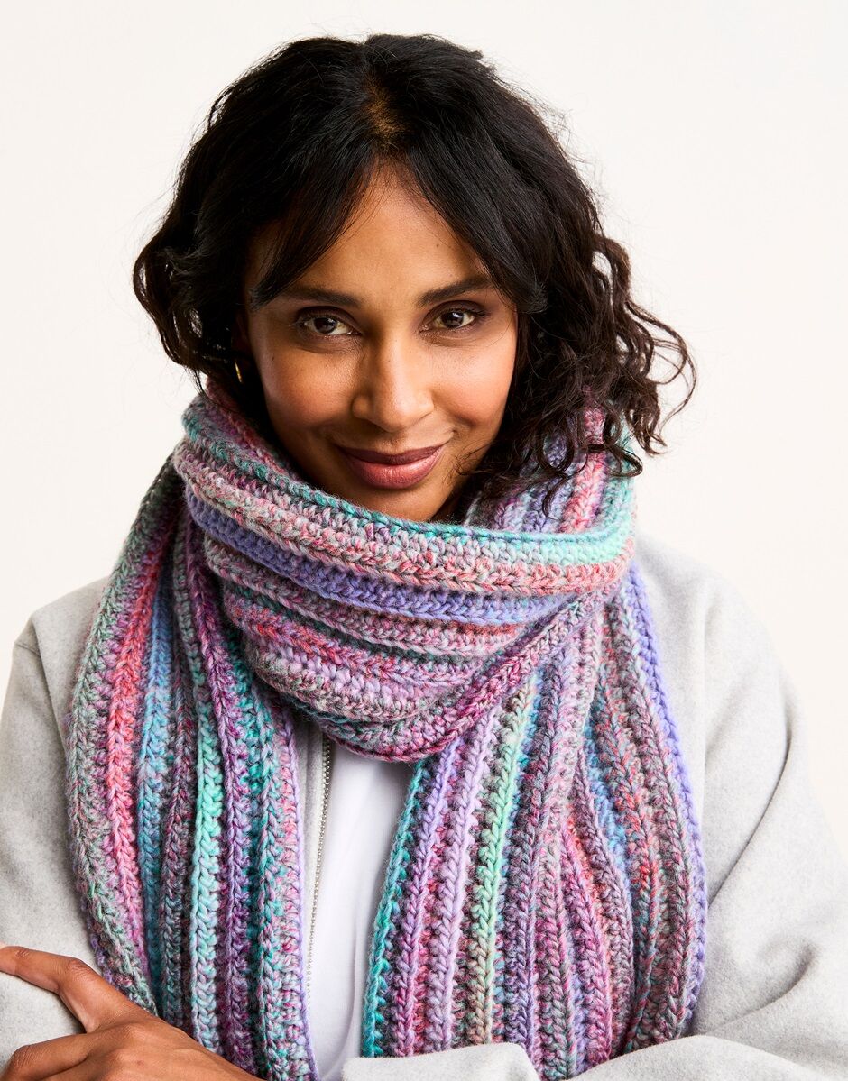 RICH SEAM CROCHET SCARF PATTERN IN JEWELSPUN WITH WOOL CHUNKY Self Striping Yarn