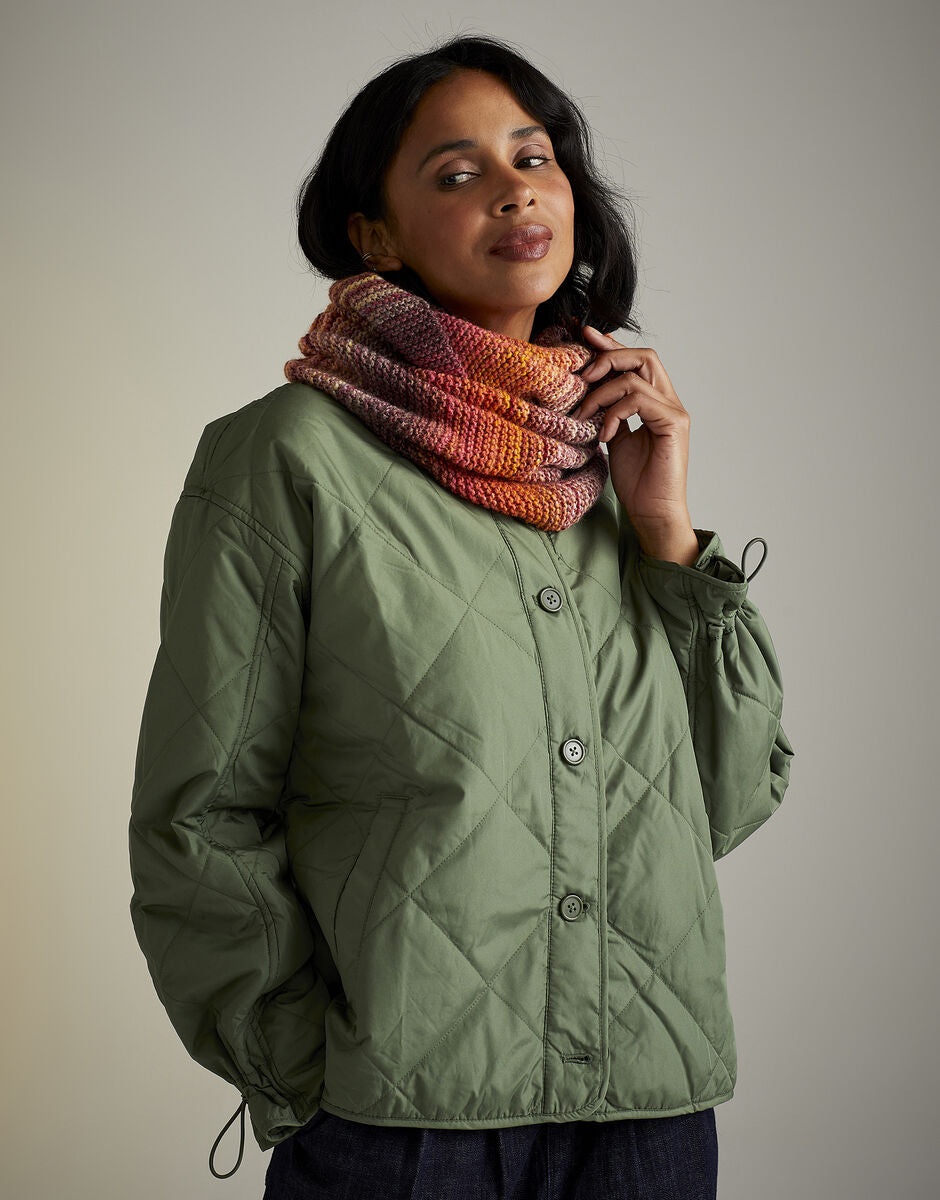 SUNSET STROLL SNOOD IN SIRDAR JEWELSPUN ARAN Midnight Garden Collection