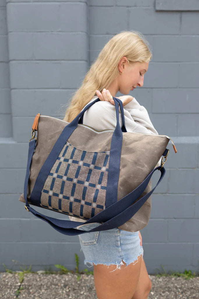 Oxbow Tote Pattern by Noodlehead